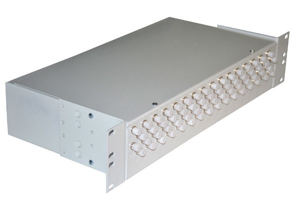 Кросс стоечный оптический Vimcom 19'' укомплектованный 2U, 64 порта FC/UPC, 9/125 мкм (сплайс-кассета, пигтейлы, адаптеры, КДЗС), сплошная панель, серый.